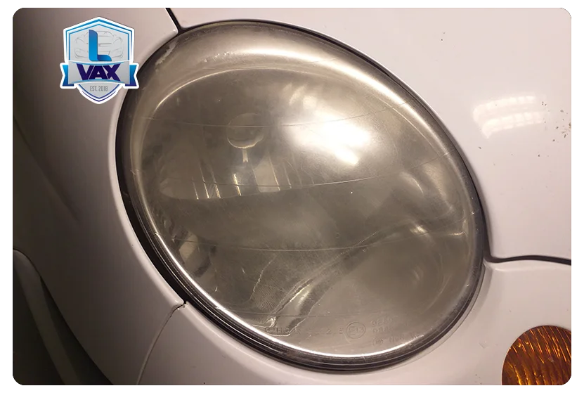 Fényszóró polírozás kép 10 (előtte)